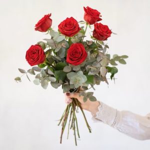 6 rosas rojas "Pasión Clásica"